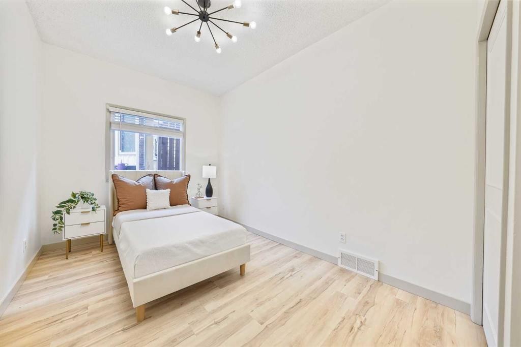 40 Silver Ridge Court Nw, Calgary, AB