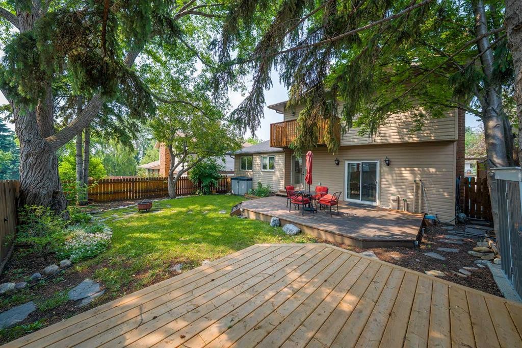 40 Silver Ridge Court Nw, Calgary, AB