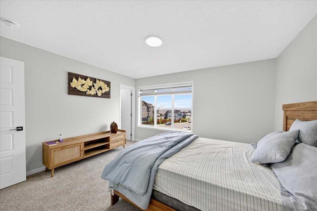 10 Lucas Close Nw, Calgary, AB