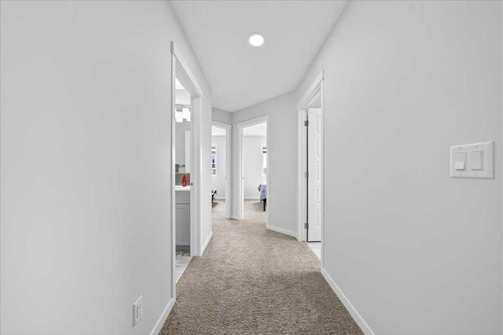 10 Lucas Close Nw, Calgary, AB
