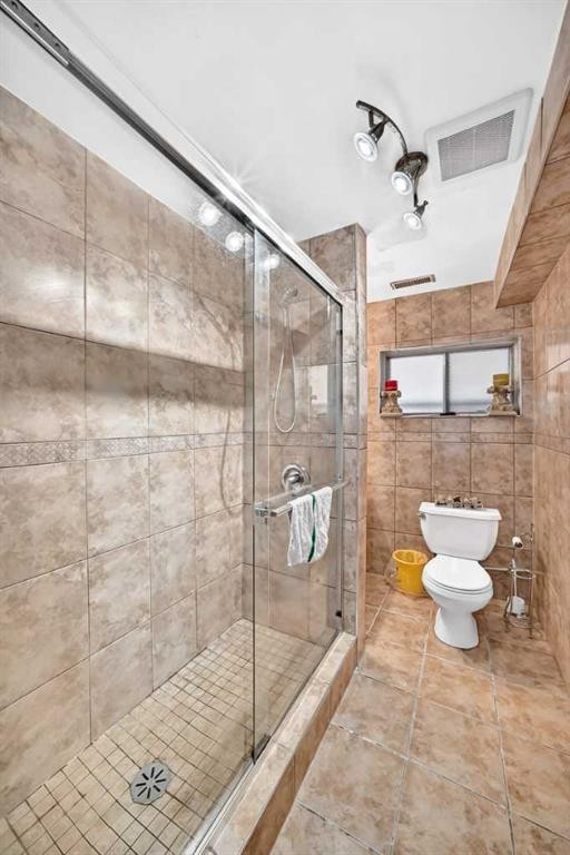16501 106 Avenue Nw, Edmonton, AB - Indoor Photo Showing Bathroom