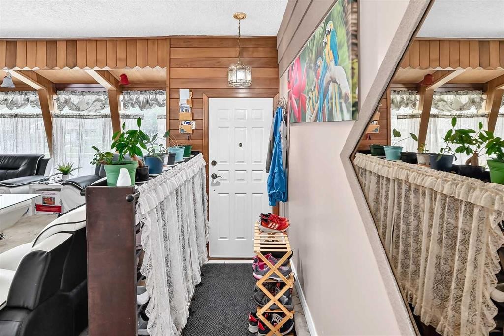 16501 106 Avenue Nw, Edmonton, AB - Indoor Photo Showing Other Room