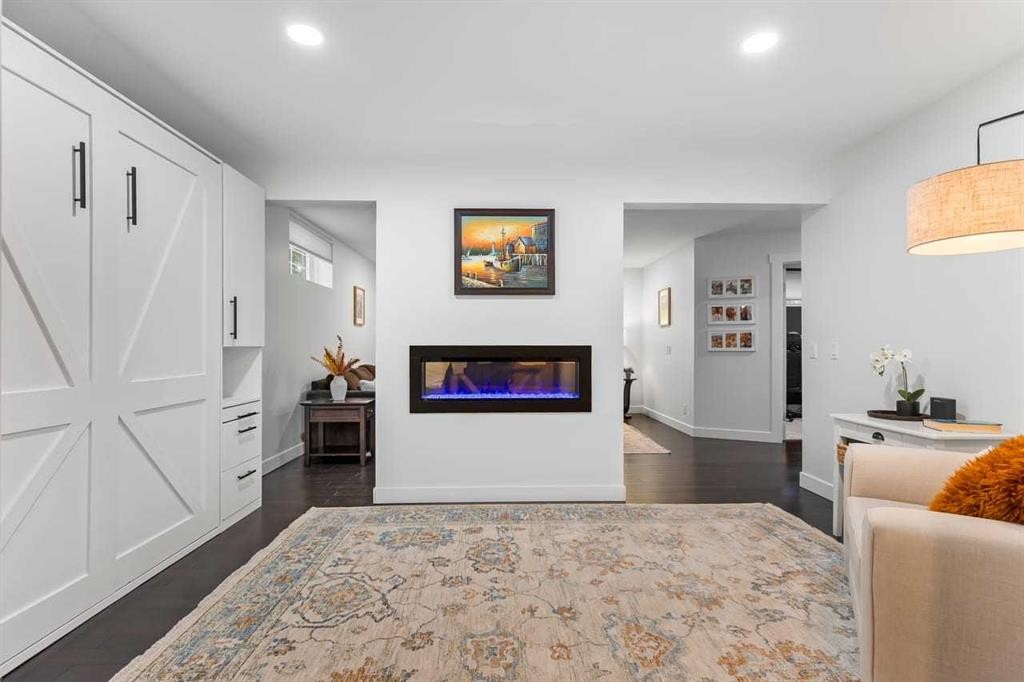 33 Douglasview Park Se, Calgary, AB
