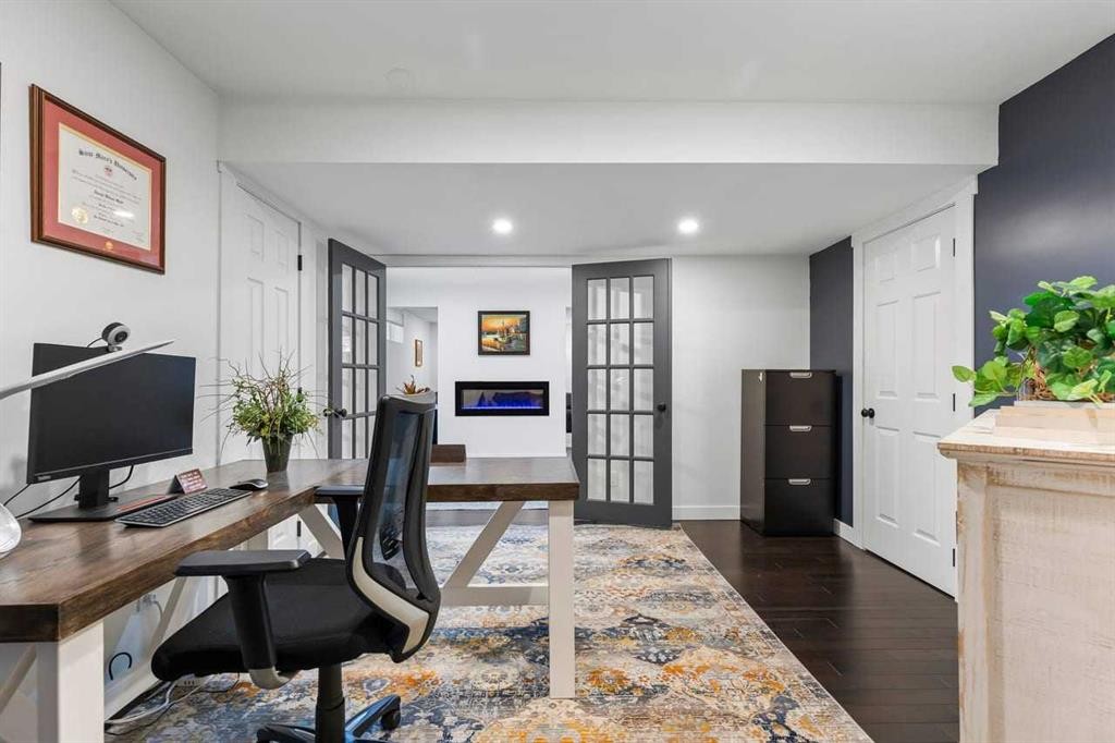 33 Douglasview Park Se, Calgary, AB