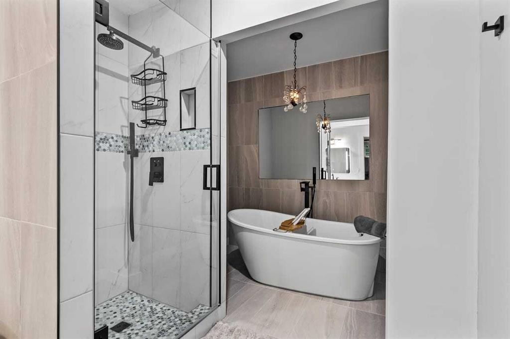 33 Douglasview Park Se, Calgary, AB