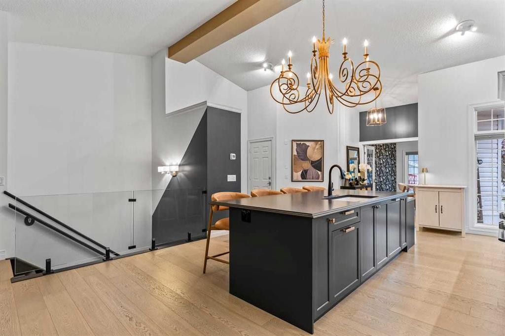33 Douglasview Park Se, Calgary, AB