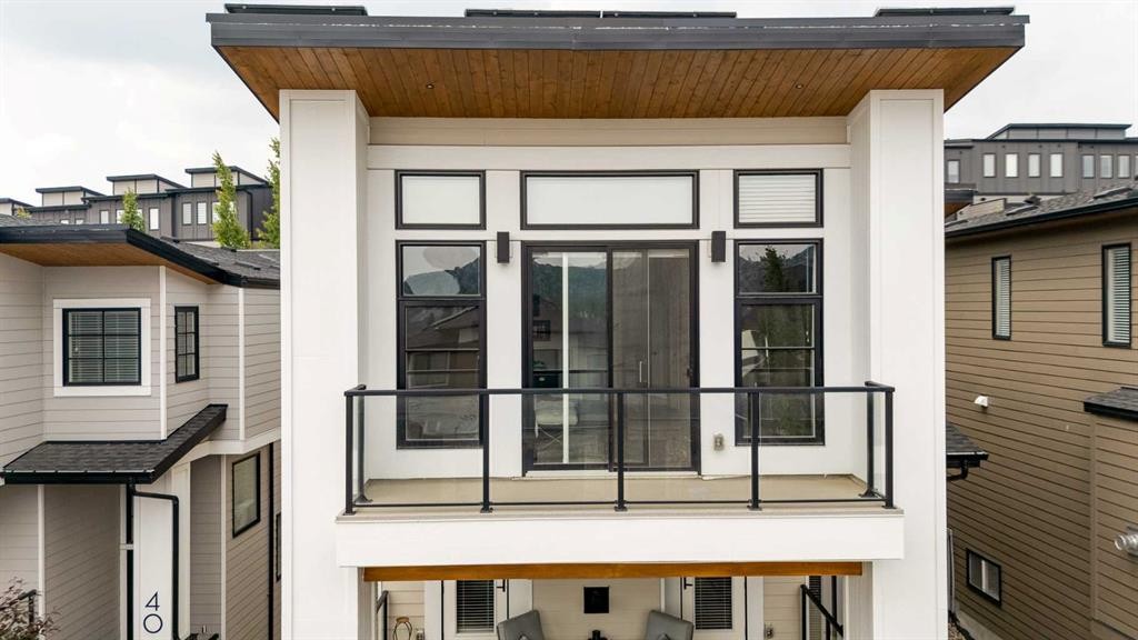 44 Timberline Way Sw, Calgary, AB - Outdoor