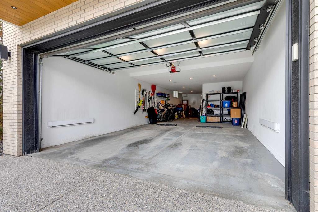 44 Timberline Way Sw, Calgary, AB - Indoor Photo Showing Garage