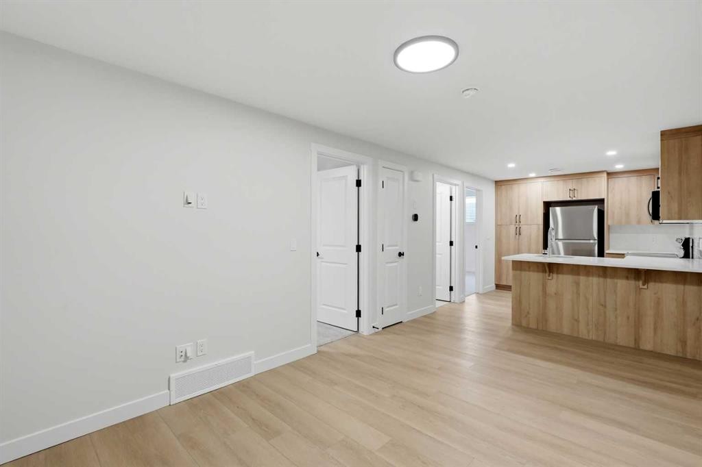 695 Buffaloberry Manor Se, Calgary, AB - Indoor Photo Showing Kitchen