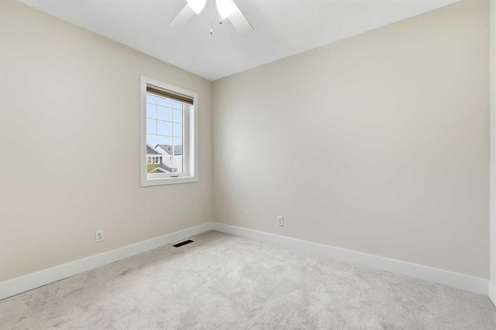 121 Copperstone Close Se, Calgary, AB