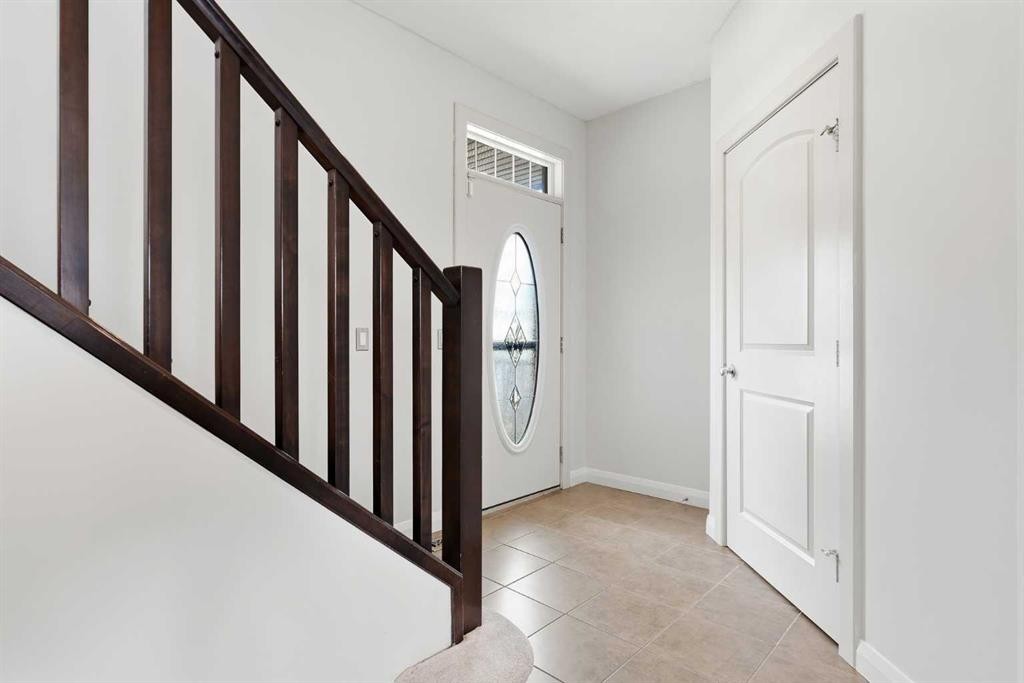 121 Copperstone Close Se, Calgary, AB