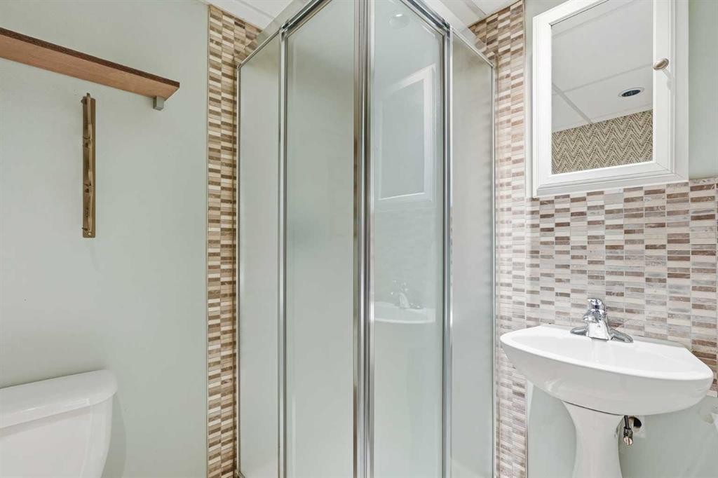 121 Copperstone Close Se, Calgary, AB