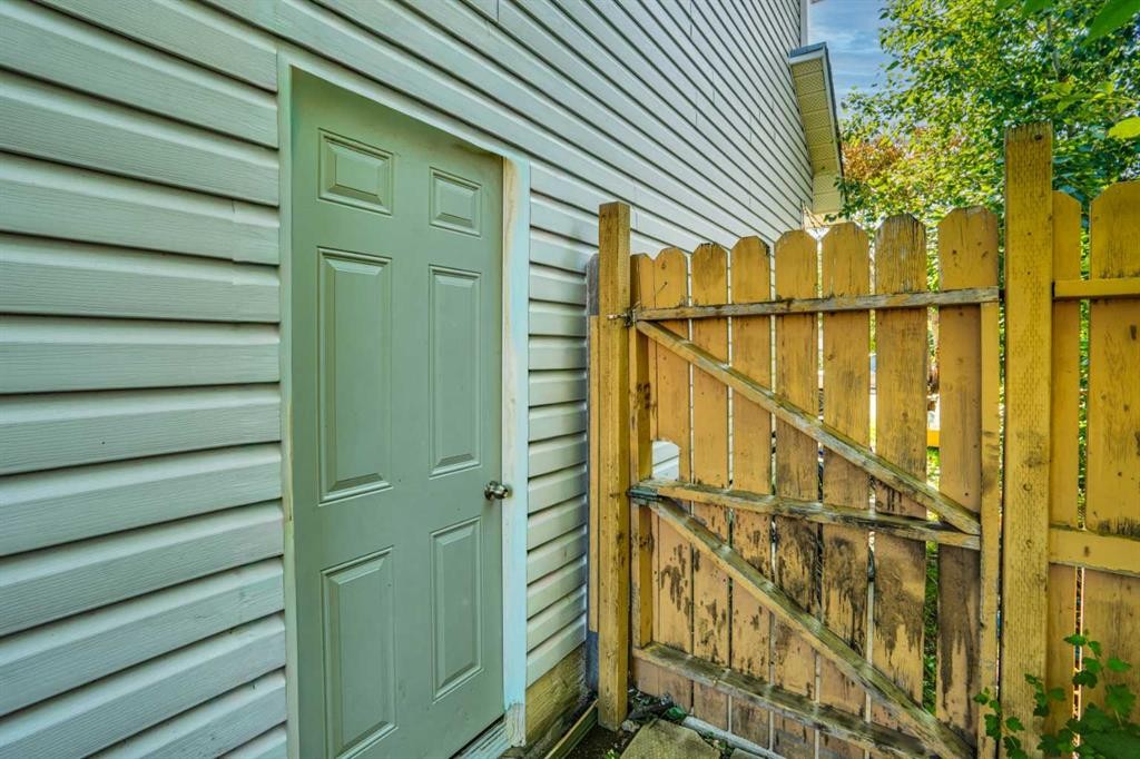 95 Castlegreen Close Ne, Calgary, AB