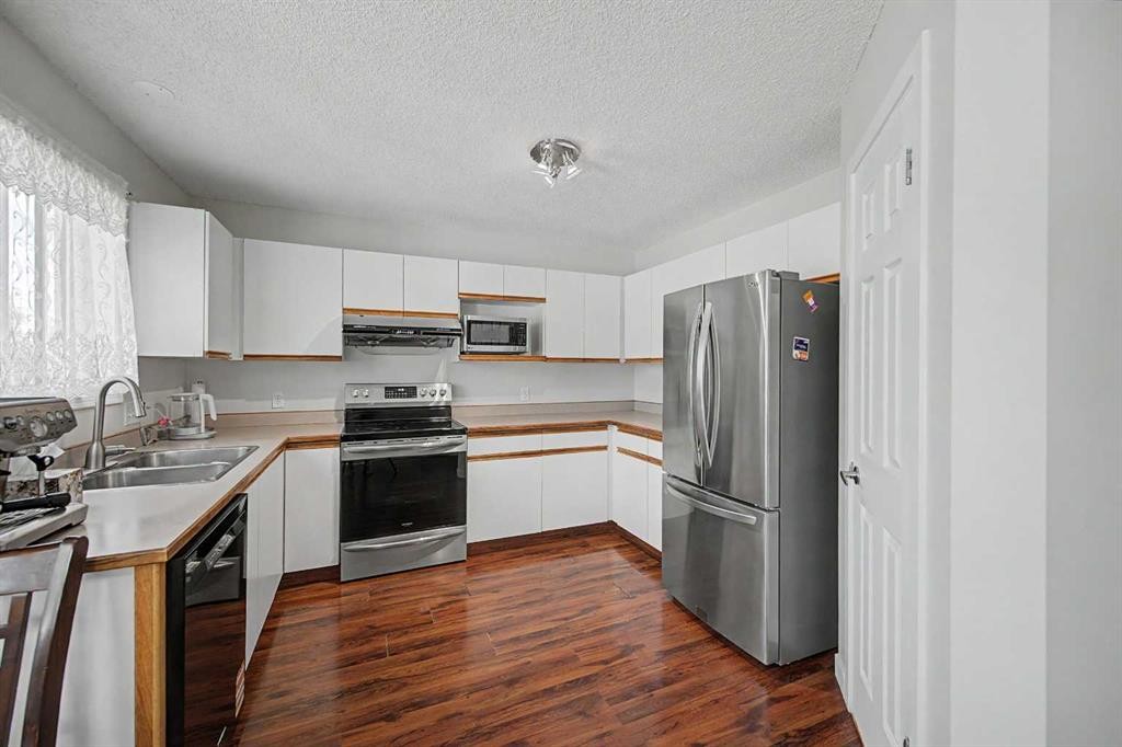 77 Citadel Gardens Nw, Calgary, AB