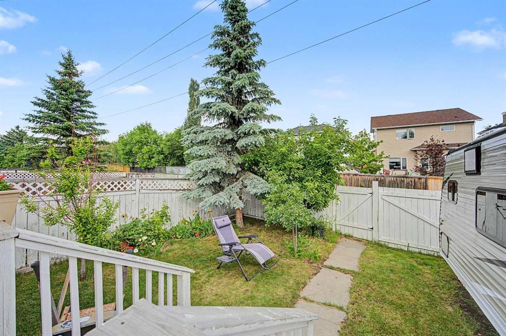 77 Citadel Gardens Nw, Calgary, AB