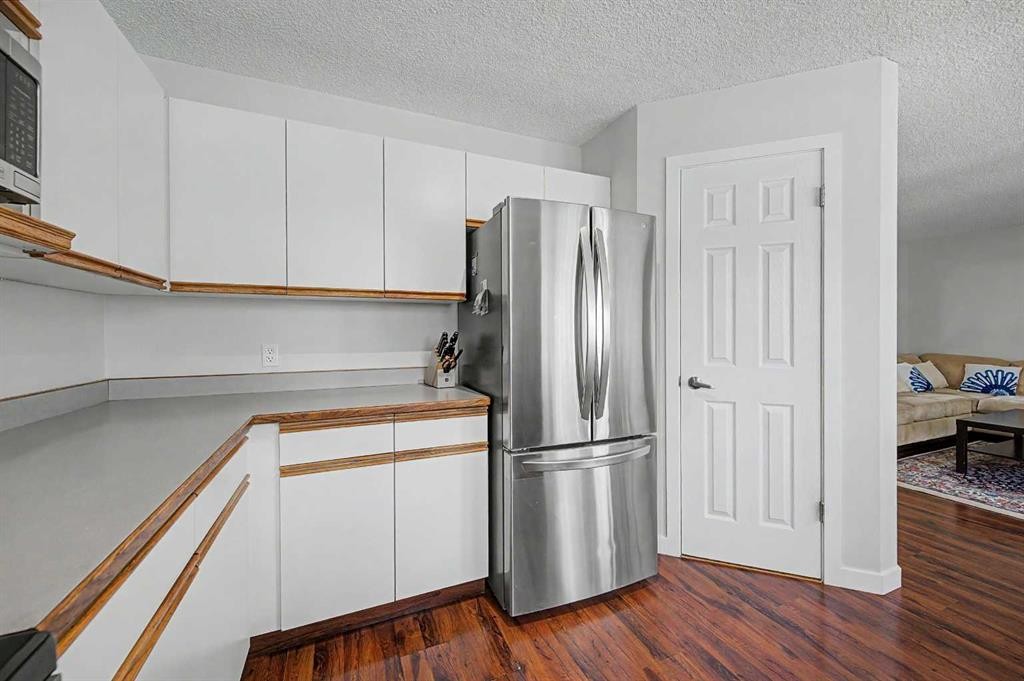 77 Citadel Gardens Nw, Calgary, AB