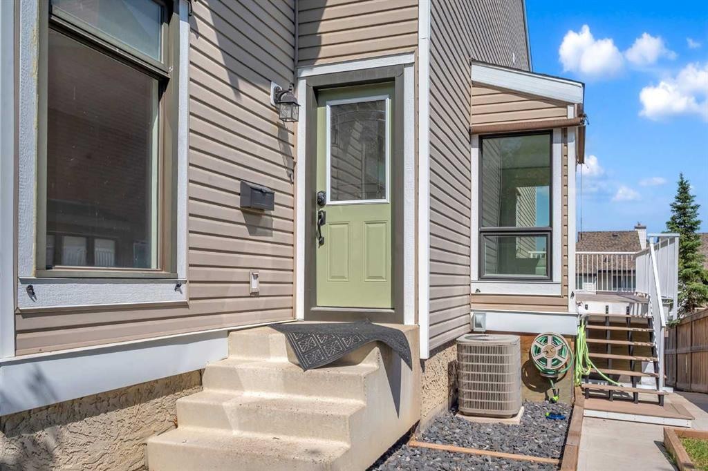 15 Ranch Glen Drive Nw, Calgary, AB - Outdoor