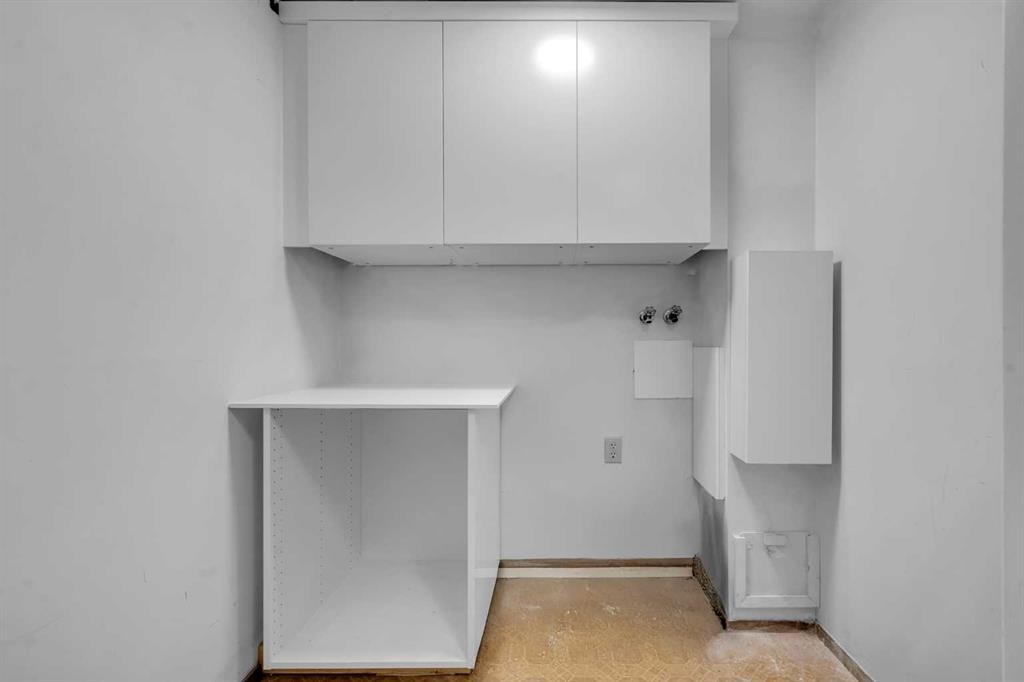 15 Ranch Glen Drive Nw, Calgary, AB - Indoor