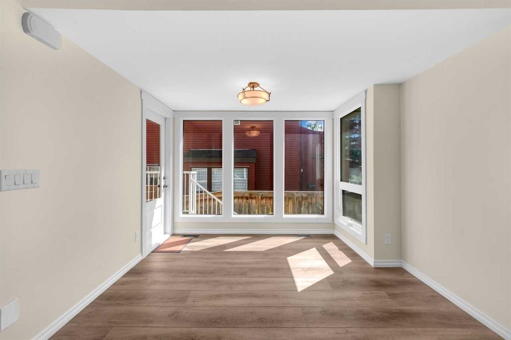 15 Ranch Glen Drive Nw, Calgary, AB - Indoor Photo Showing Other Room