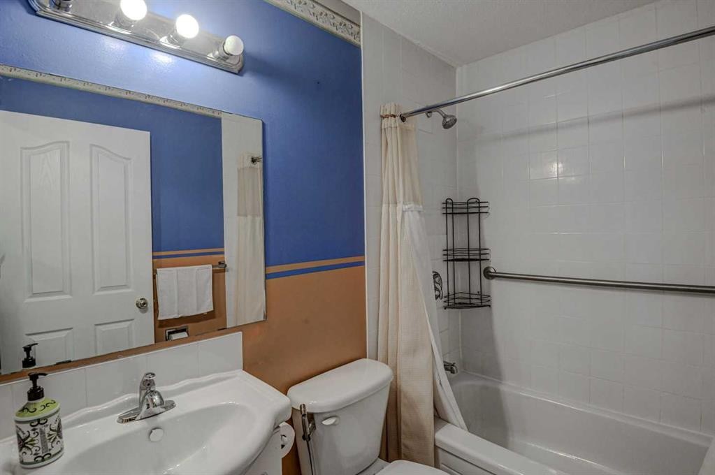 56-1055 72 Avenue Nw, Calgary, AB