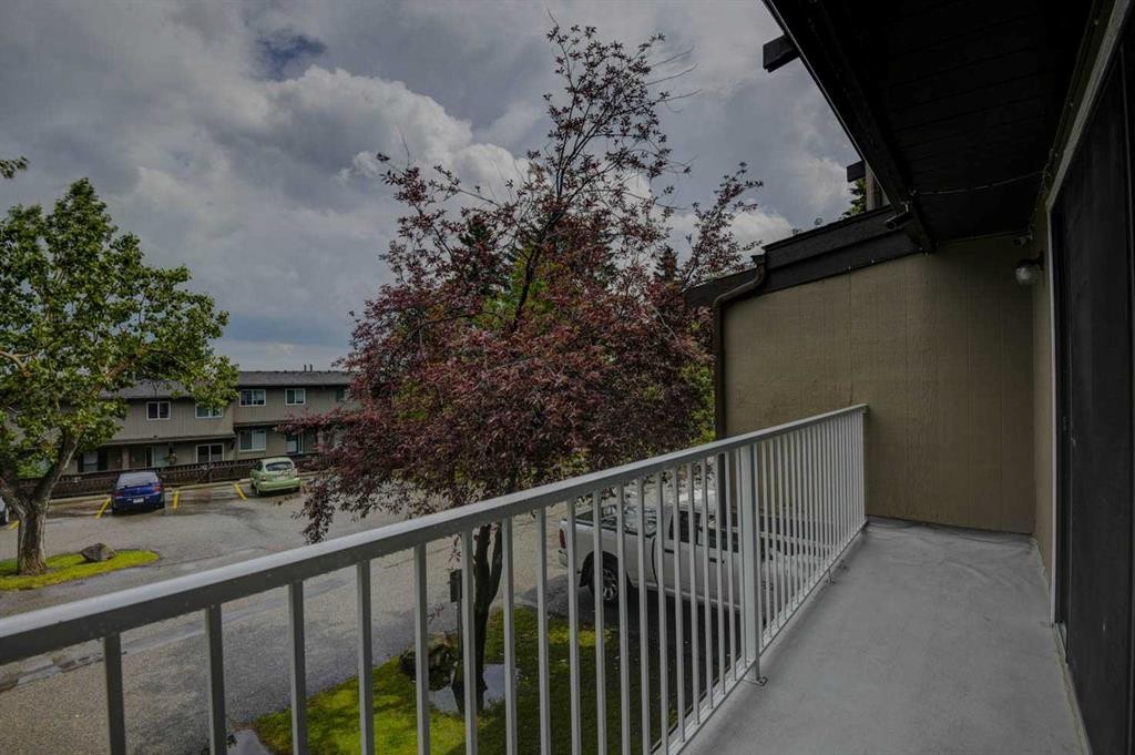 56-1055 72 Avenue Nw, Calgary, AB
