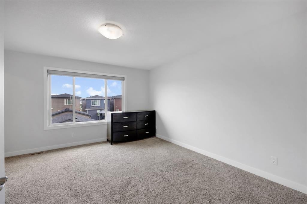 56 Corner Meadows Park Ne, Calgary, AB