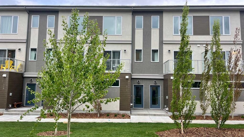 212 Shawnee Square Sw, Calgary, AB - Outdoor With Facade