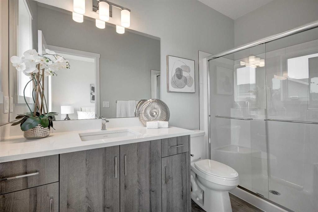 212 Shawnee Square Sw, Calgary, AB - Indoor Photo Showing Bathroom