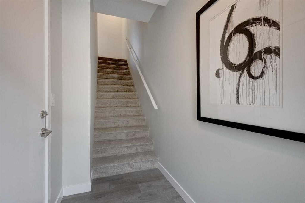 212 Shawnee Square Sw, Calgary, AB - Indoor Photo Showing Other Room