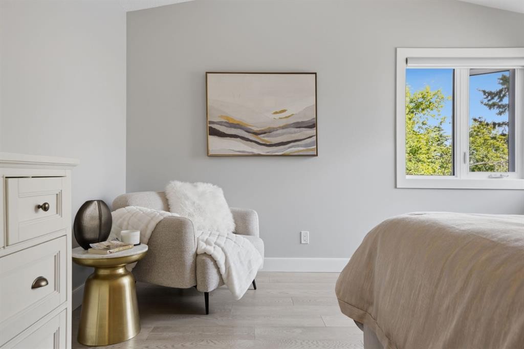 30 Strathcona Road Sw, Calgary, AB - Indoor Photo Showing Bedroom