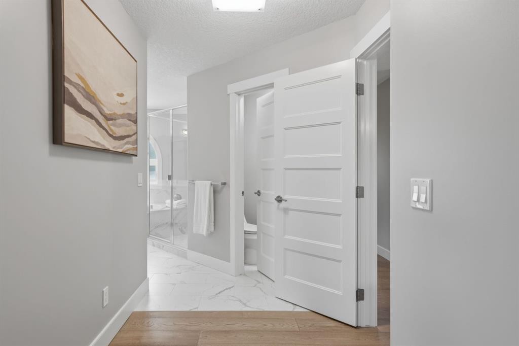 30 Strathcona Road Sw, Calgary, AB - Indoor Photo Showing Other Room