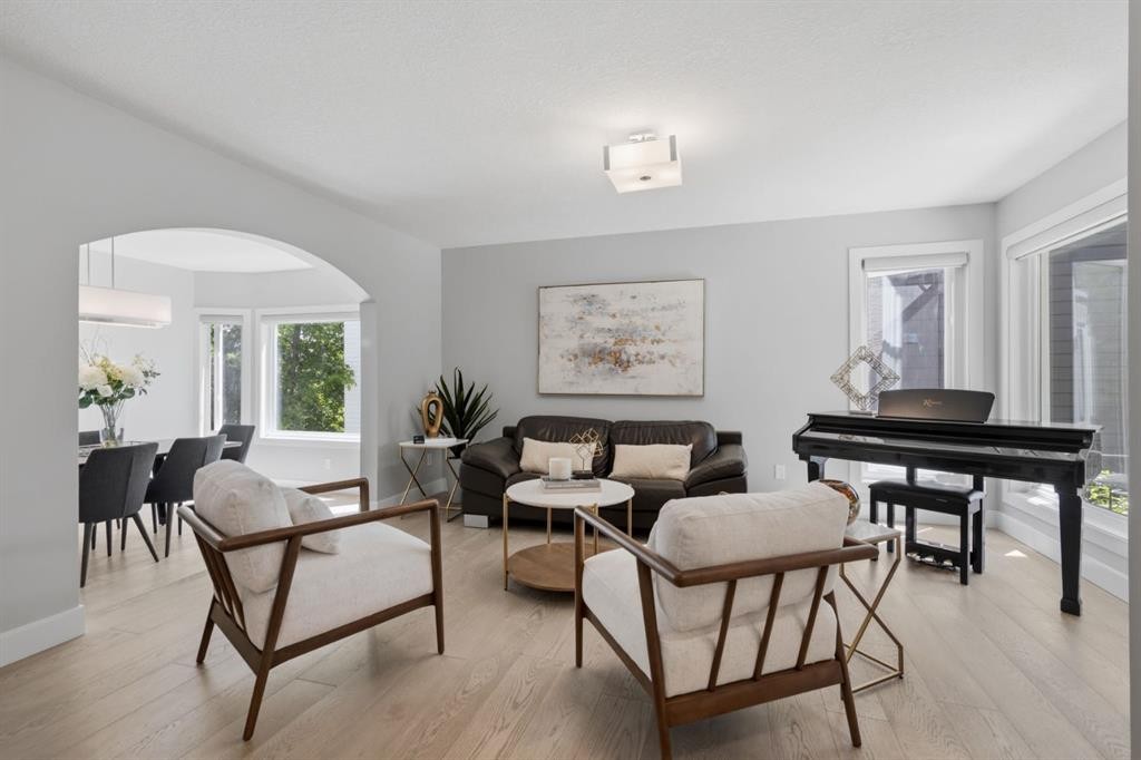 30 Strathcona Road Sw, Calgary, AB - Indoor