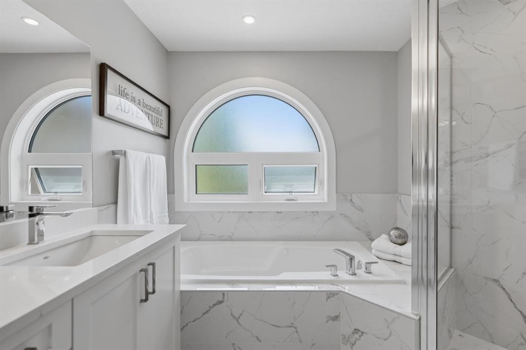 30 Strathcona Road Sw, Calgary, AB - Indoor Photo Showing Bathroom