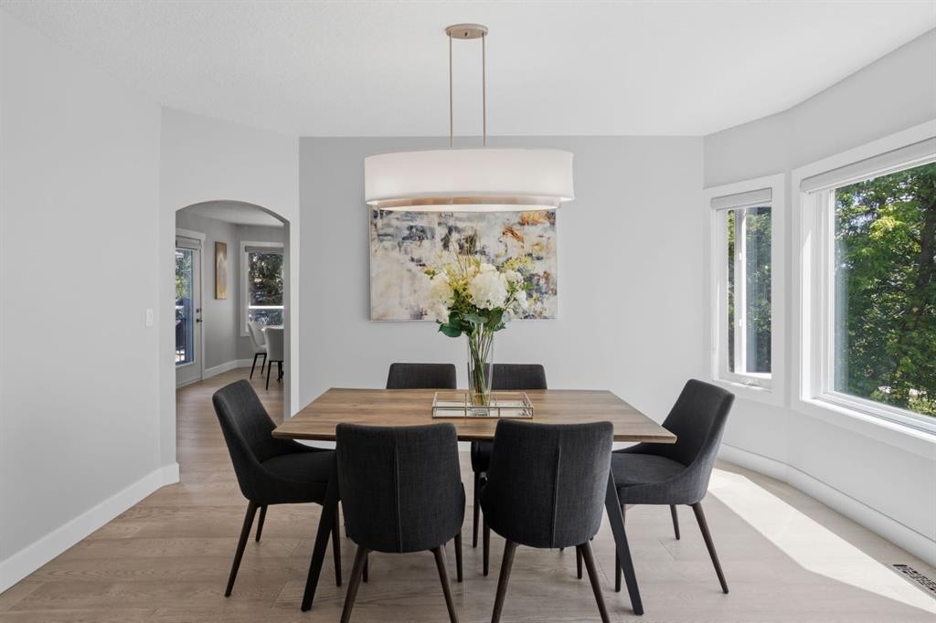30 Strathcona Road Sw, Calgary, AB - Indoor Photo Showing Dining Room