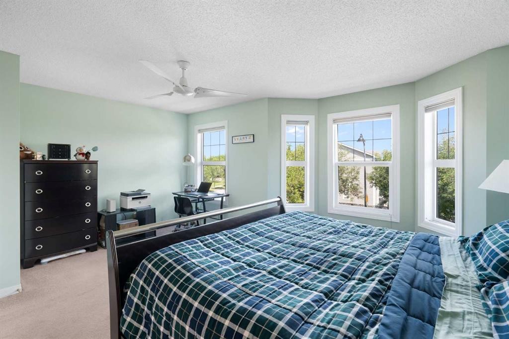 25 Prestwick Park Se, Calgary, AB