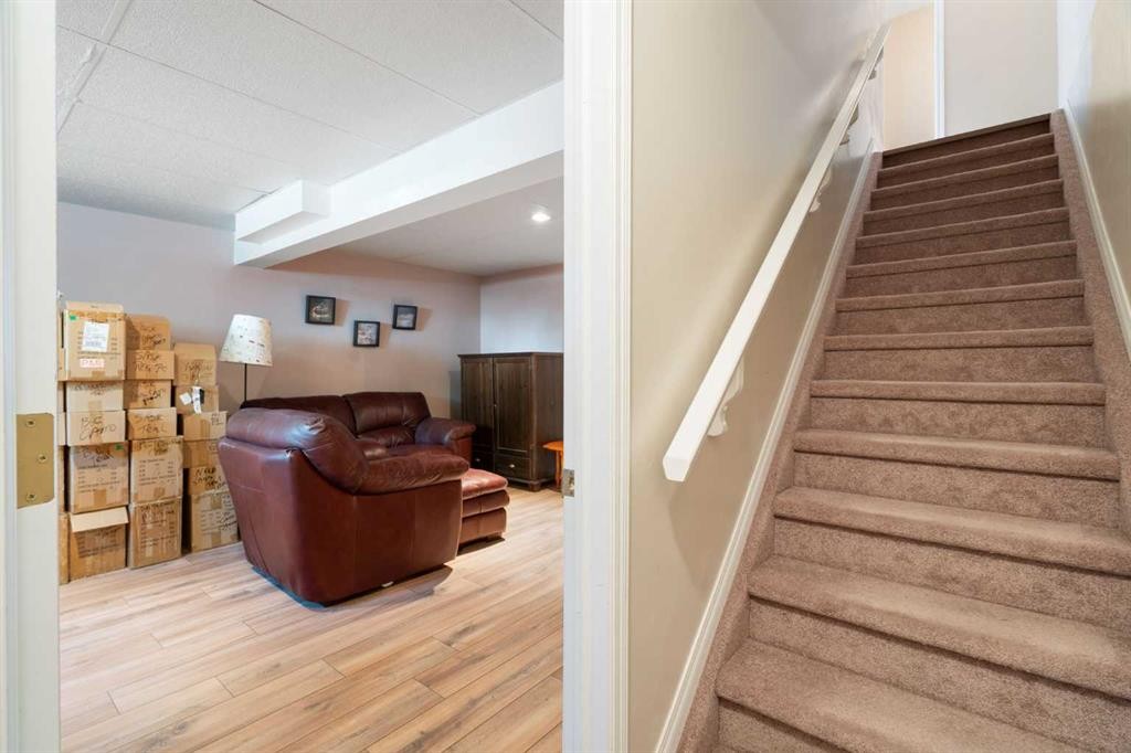 25 Prestwick Park Se, Calgary, AB