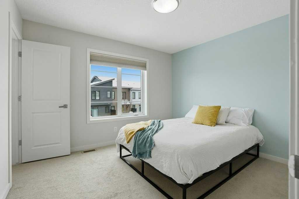 349 Walden Drive Se, Calgary, AB