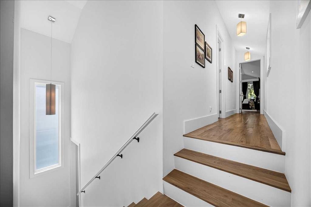 3815 7A Street Sw, Calgary, AB