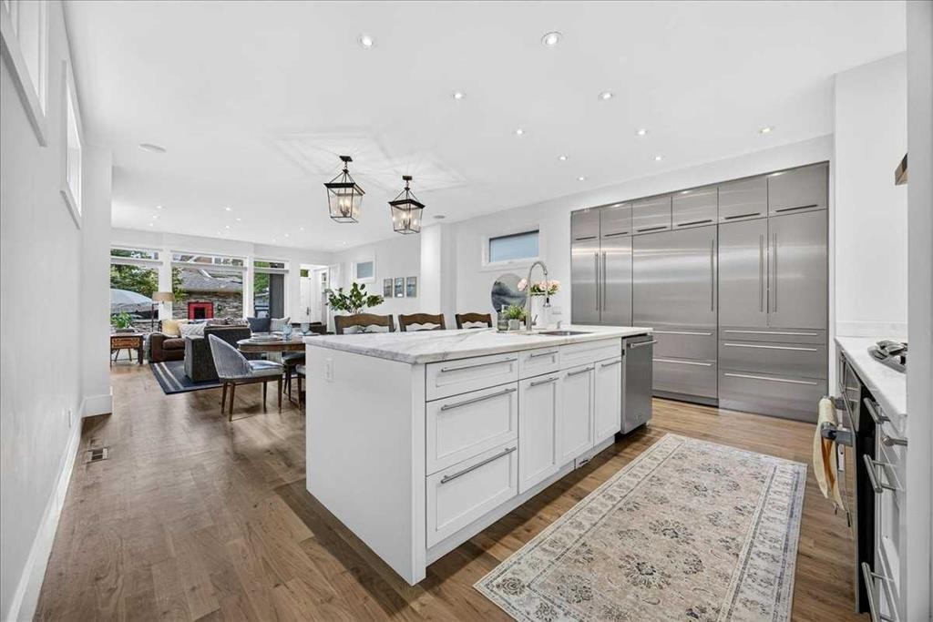 3815 7A Street Sw, Calgary, AB