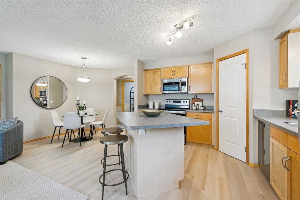 106-7 Everridge Square Sw, Calgary, AB