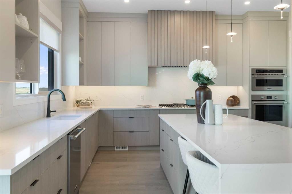 14 Opal Place, Balzac, AB - Indoor Photo Showing Kitchen With Upgraded Kitchen