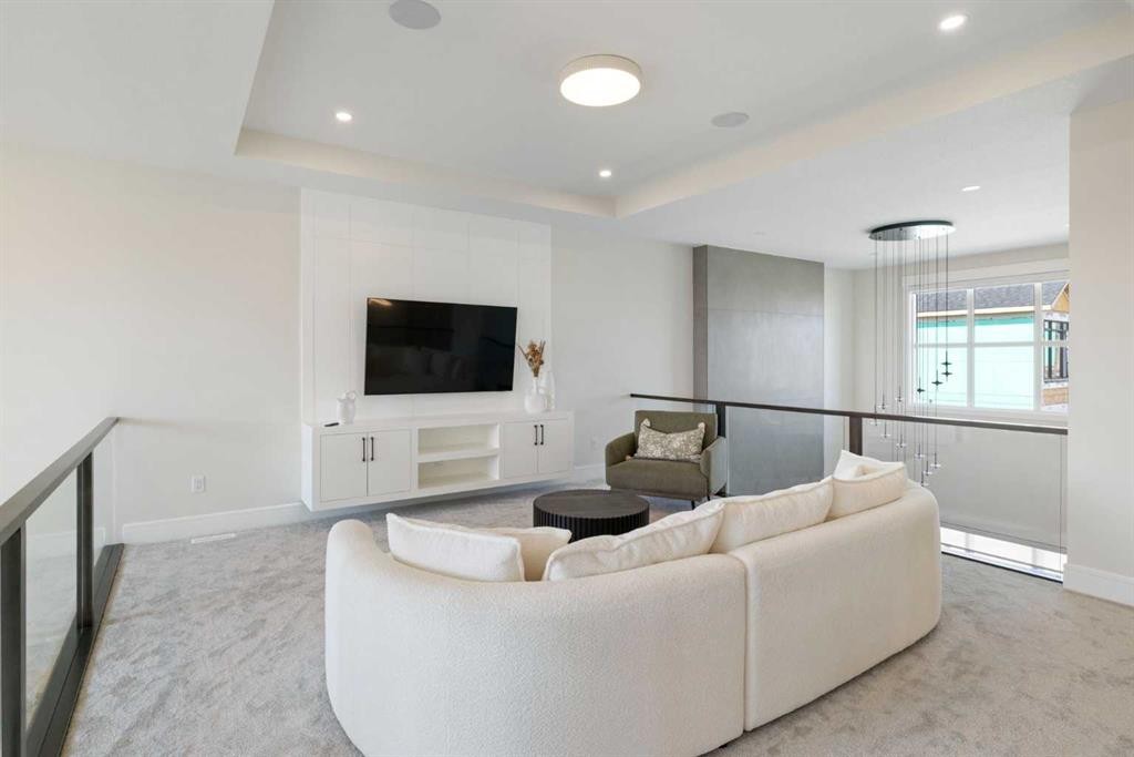 14 Opal Place, Balzac, AB - Indoor Photo Showing Living Room