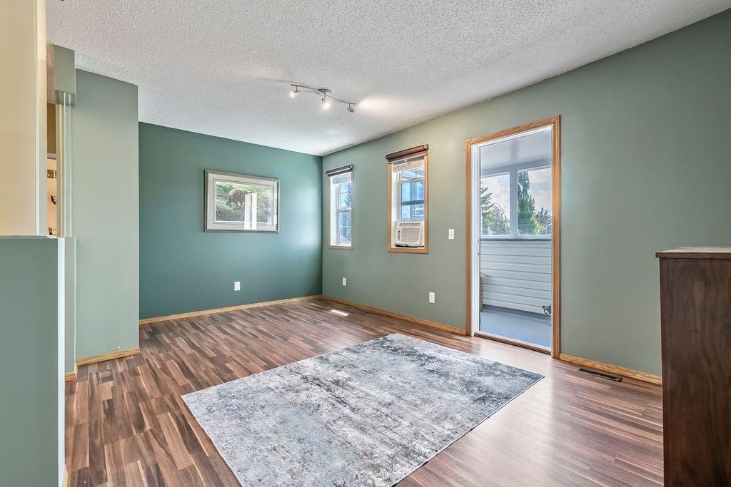24 Cimarron Meadows Road, Okotoks, AB