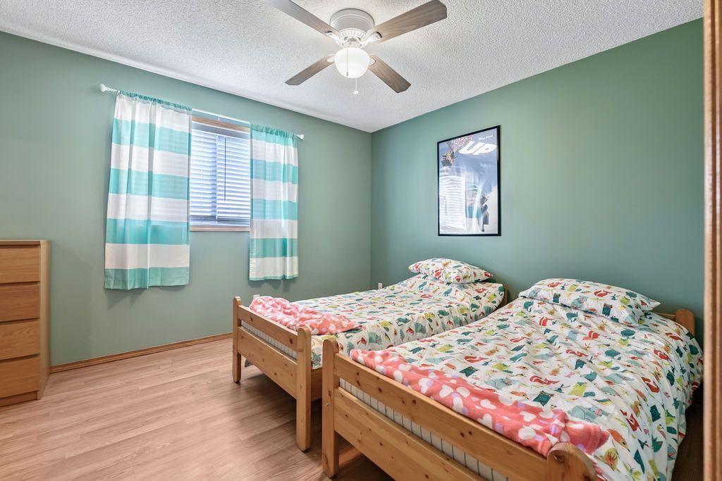 24 Cimarron Meadows Road, Okotoks, AB