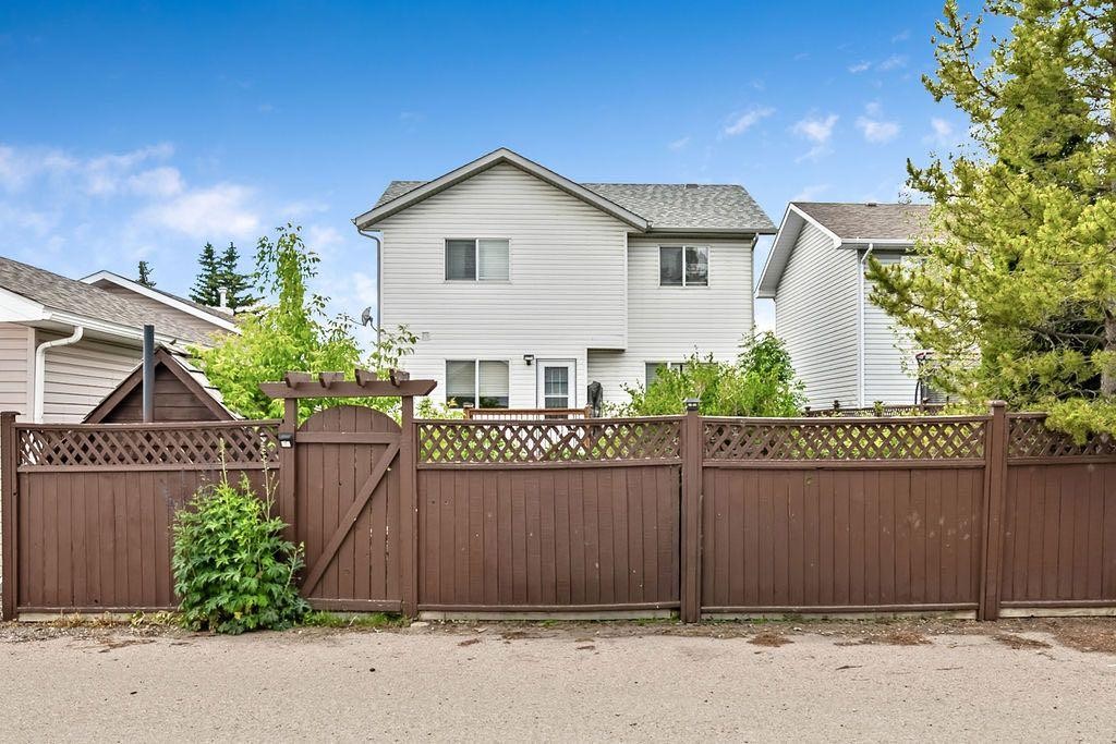 24 Cimarron Meadows Road, Okotoks, AB