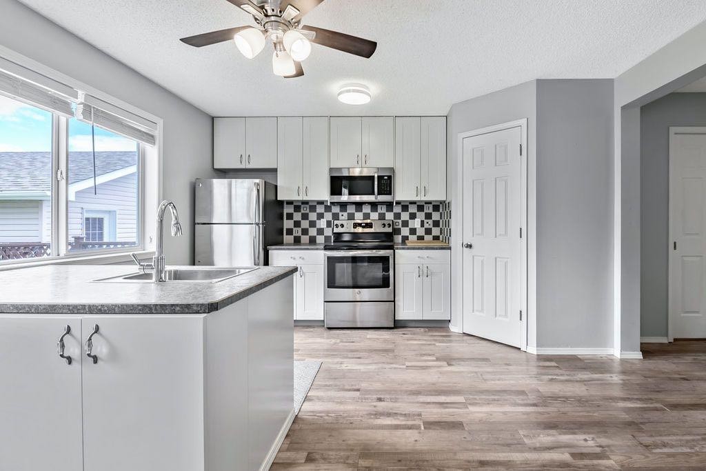 24 Cimarron Meadows Road, Okotoks, AB