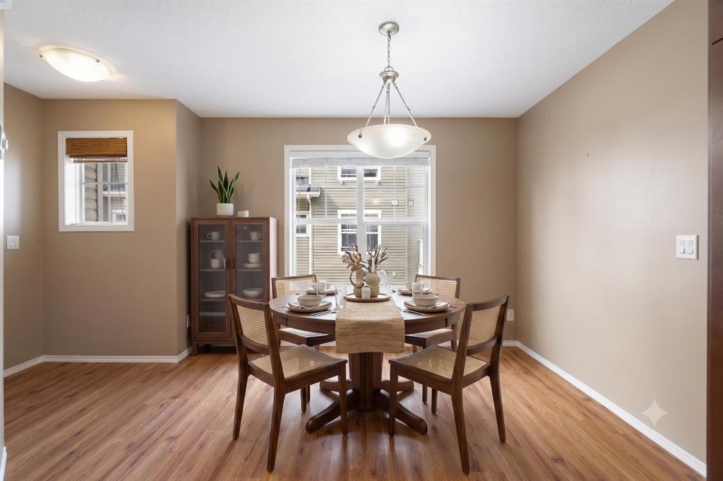 361 Elgin Gardens Se, Calgary, AB