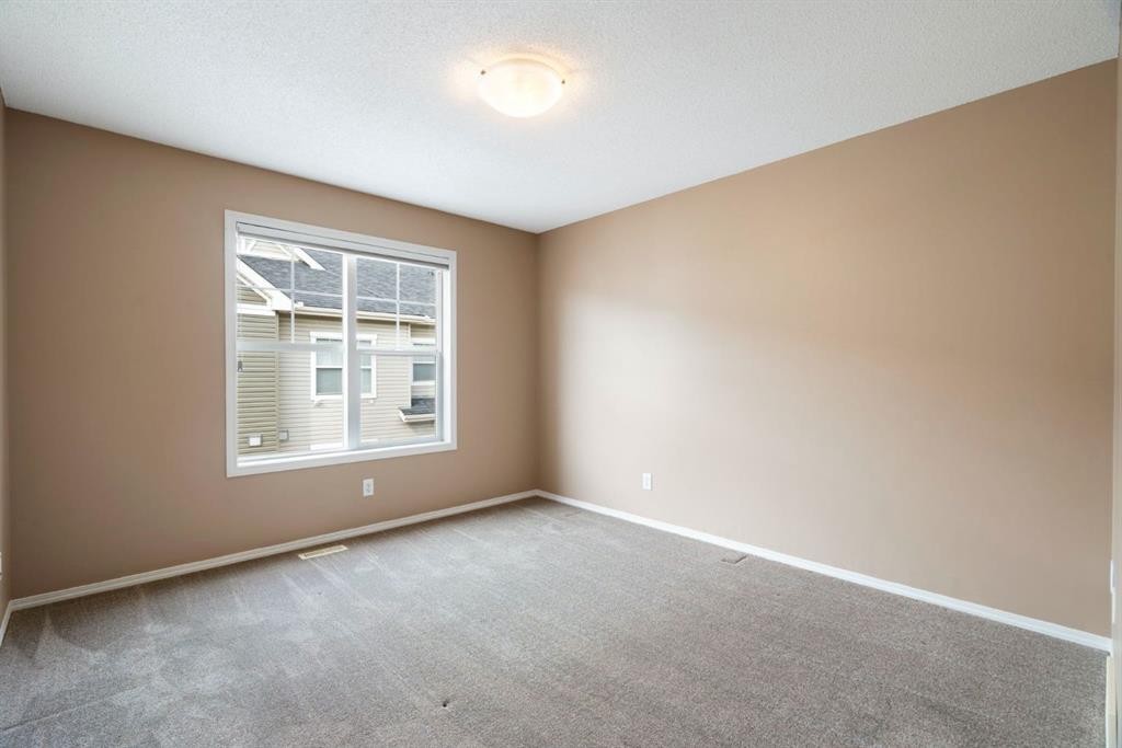 361 Elgin Gardens Se, Calgary, AB