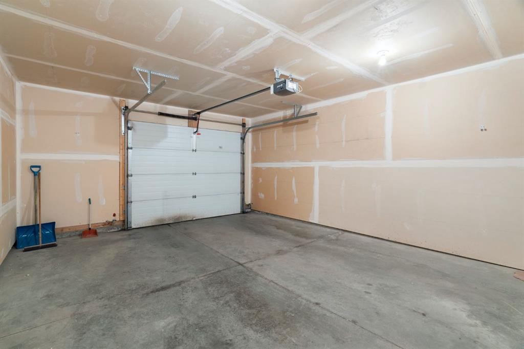 361 Elgin Gardens Se, Calgary, AB