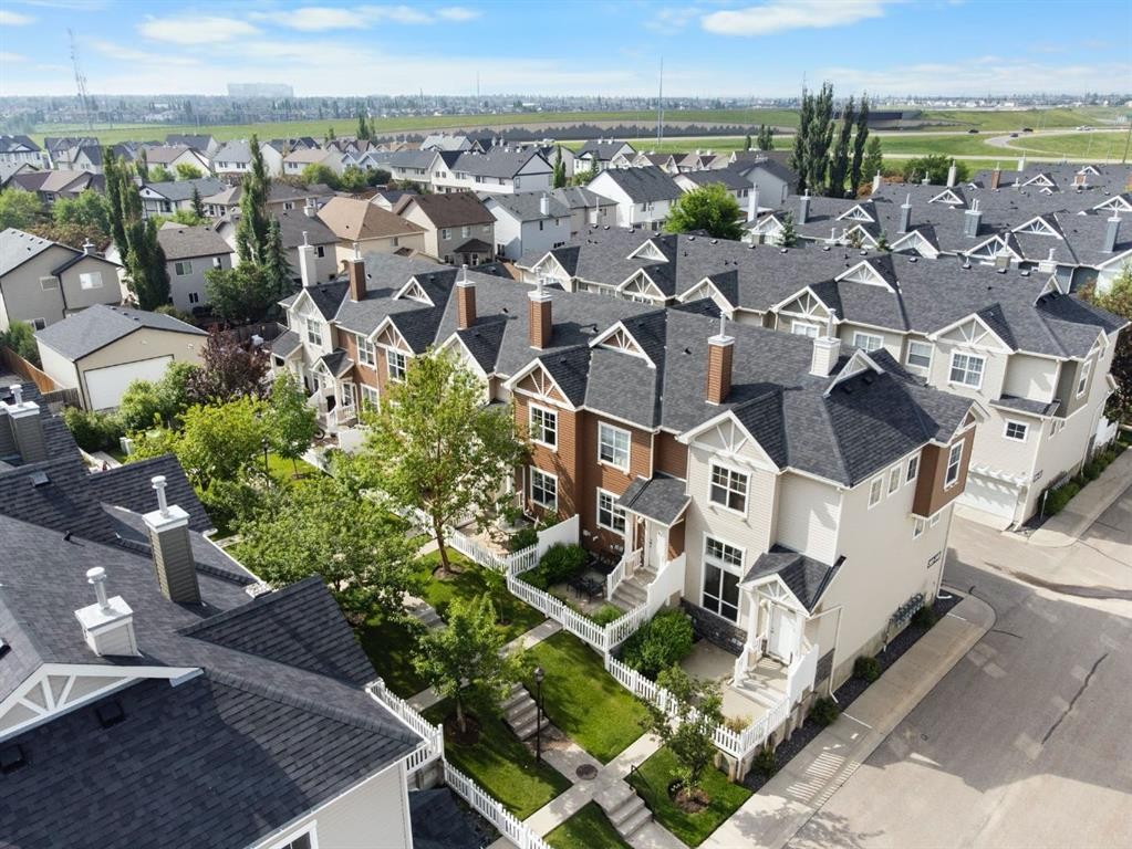 361 Elgin Gardens Se, Calgary, AB